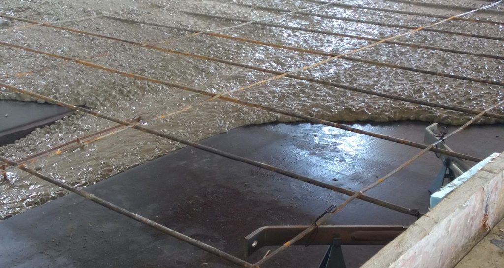 بتن خود تراکم scc تعریف، کاربرد و مزایای بتن خود متراکم-بهسازان